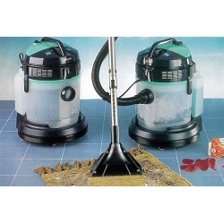 乾湿両用クリーナーM713GE-100B