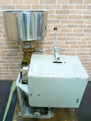 な*か様 充填機 オートプレスター充填シール機｜株式会社型久堂