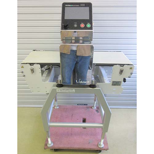 中古アンリツ金属探知機/KDS8113BF/Z-0965-1 | シロ産業 | 中古アンリツ金属探知機/KDS8113BF/Z-0965-1 | シロ産業 |