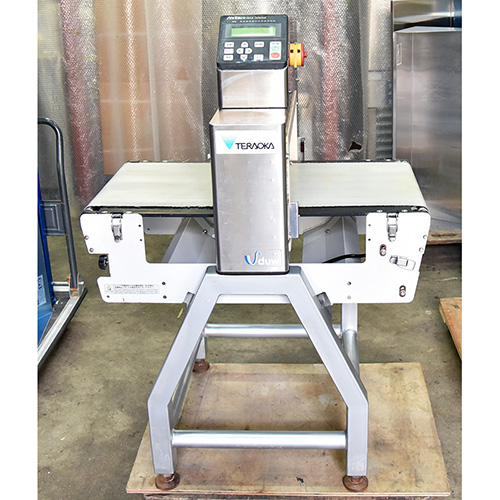 中古アンリツ金属検出機(通過幅×通過高さW450×H180) KD8126A Z-0985-3