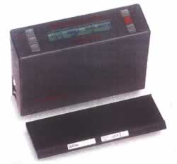 デジタル微小面積光沢計M82355-SO