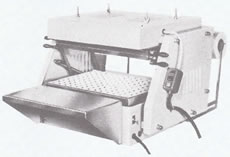 卓上スピーマー　スキンパック包装機M681-1400S