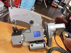 中古ニューロング工業用袋口縫いミシンNP-7B