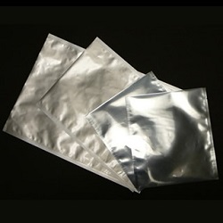 クリーンルーム用アルミ真空包装袋84μm×幅80×長150M2613ALM-1A