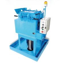 中身入り容器圧縮減容機M421-128AKW