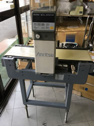 中古アンリツ金属検出機KD301C