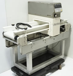 中古アンリツ金属検出機KD301A